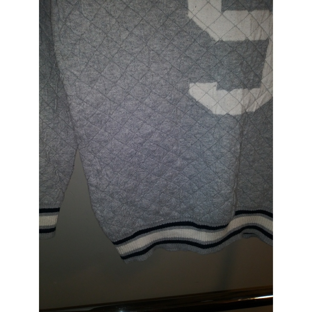 H&M sweater - Picture 5 of 5
